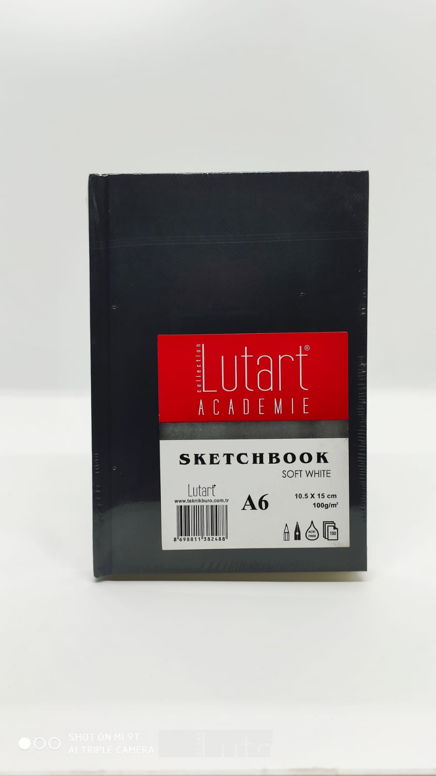 Lutart Academie Eskiz Defteri A6 Sert Kapak 100gr 100 Yaprak Siyah