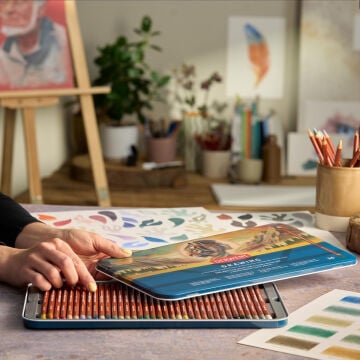 Derwent Drawing Kuru Boya Kalemi Seti 36 Renk Metal Kutulu